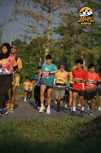 Race photo from Kelud Vertical Challenge 2024