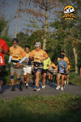 Race photo from Kelud Vertical Challenge 2024