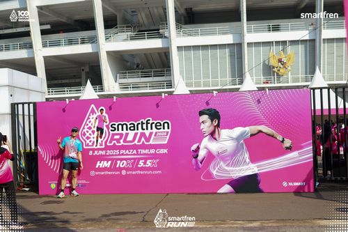 Race photo from Smartfren Run 2025 