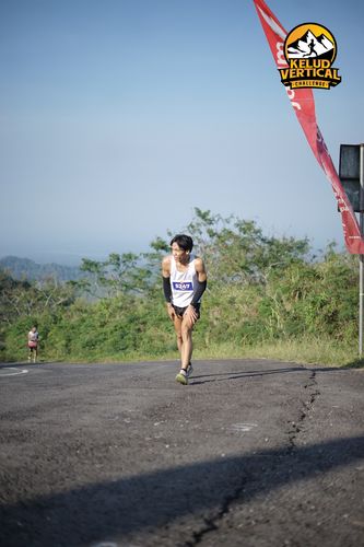 Race photo from Kelud Vertical Challenge 2024