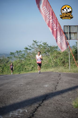 Race photo from Kelud Vertical Challenge 2024