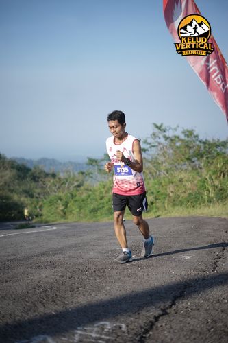 Race photo from Kelud Vertical Challenge 2024