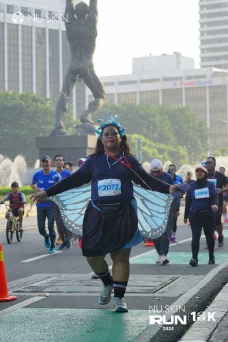 Race photo from Nu Skin Run 10K