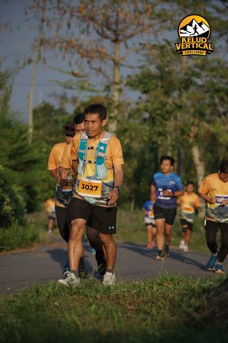 Race photo from Kelud Vertical Challenge 2024
