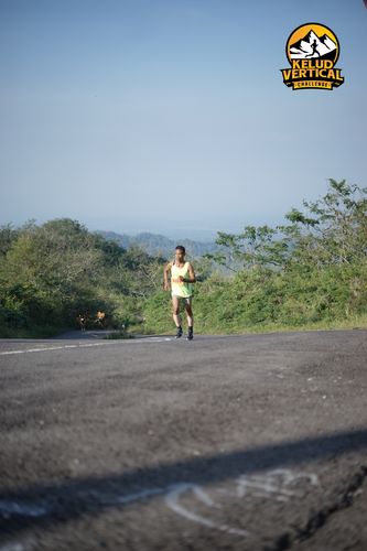 Race photo from Kelud Vertical Challenge 2024