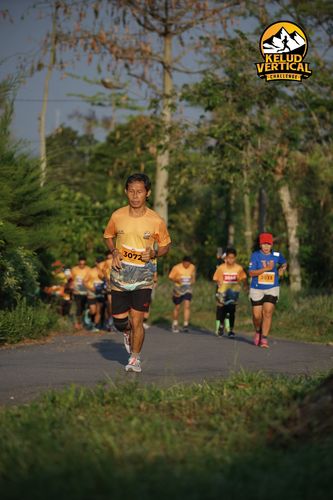 Race photo from Kelud Vertical Challenge 2024