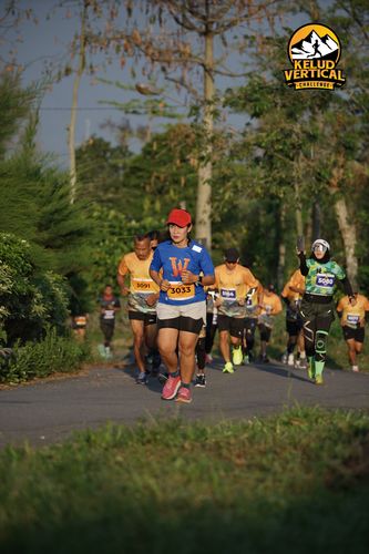 Race photo from Kelud Vertical Challenge 2024