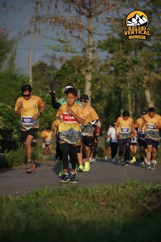 Race photo from Kelud Vertical Challenge 2024
