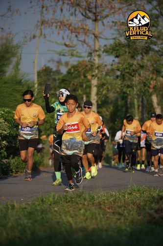 Race photo from Kelud Vertical Challenge 2024