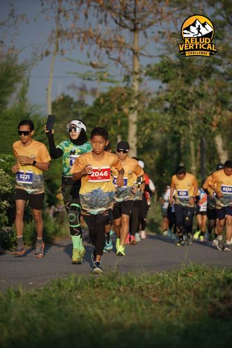 Race photo from Kelud Vertical Challenge 2024