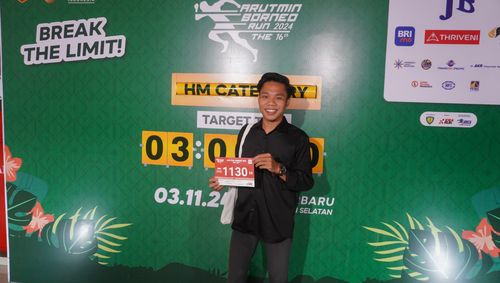 Race photo from Arutmin Borneo Run 2024