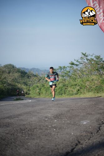 Race photo from Kelud Vertical Challenge 2024