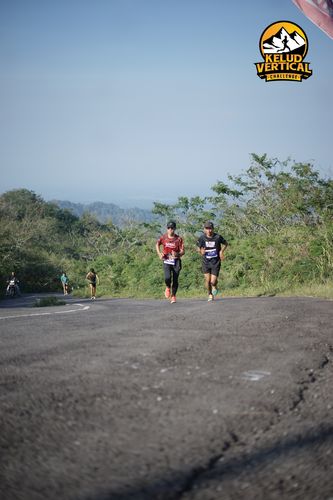 Race photo from Kelud Vertical Challenge 2024