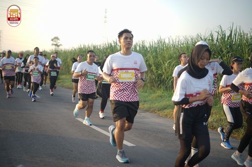 Race photo from Kediri Half Marathon 2024