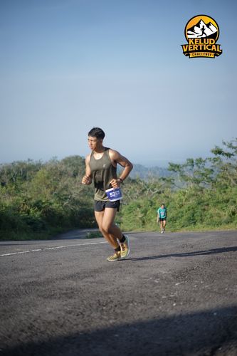 Race photo from Kelud Vertical Challenge 2024
