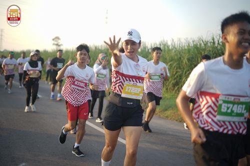 Race photo from Kediri Half Marathon 2024