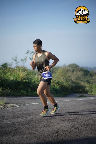 Race photo from Kelud Vertical Challenge 2024