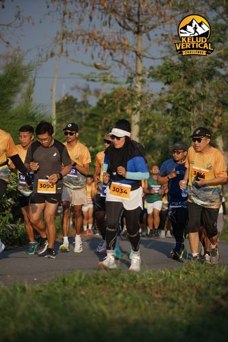 Race photo from Kelud Vertical Challenge 2024