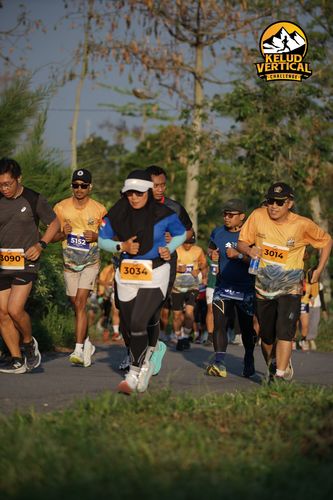 Race photo from Kelud Vertical Challenge 2024