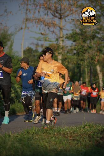 Race photo from Kelud Vertical Challenge 2024