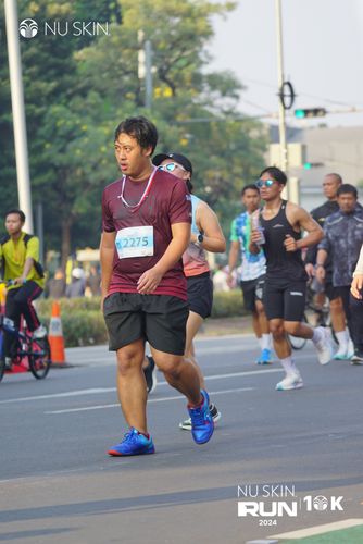 Race photo from Nu Skin Run 10K