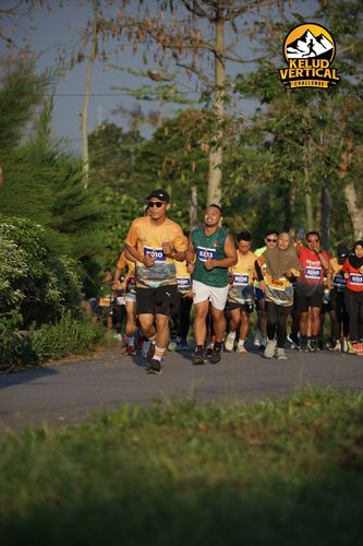 Race photo from Kelud Vertical Challenge 2024