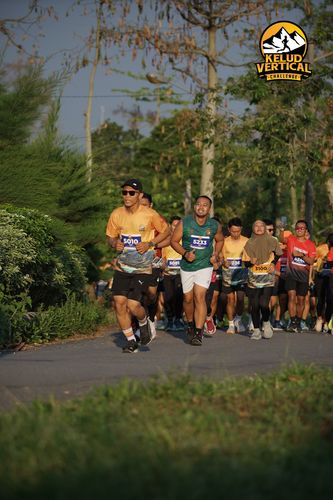 Race photo from Kelud Vertical Challenge 2024