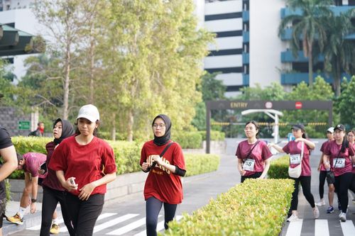 Race photo from Assurance Fun Run 2024
