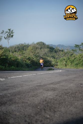 Race photo from Kelud Vertical Challenge 2024