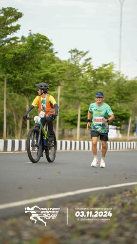 Race photo from Arutmin Borneo Run 2024