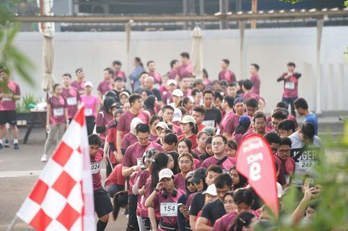 Race photo from Assurance Fun Run 2024