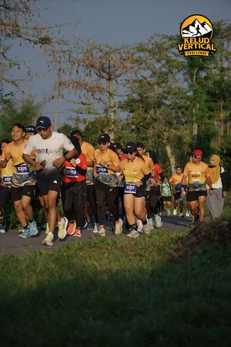 Race photo from Kelud Vertical Challenge 2024