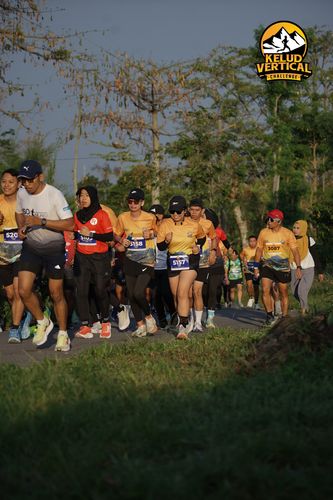 Race photo from Kelud Vertical Challenge 2024