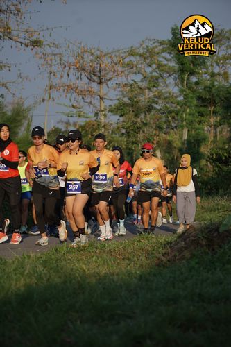 Race photo from Kelud Vertical Challenge 2024