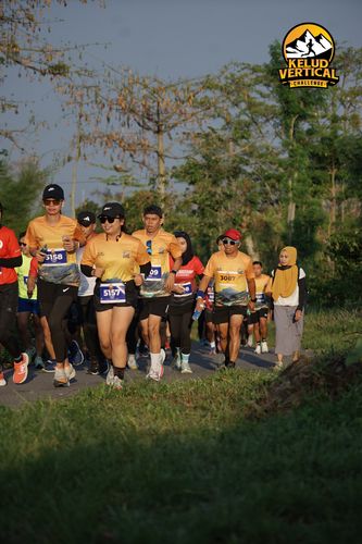 Race photo from Kelud Vertical Challenge 2024