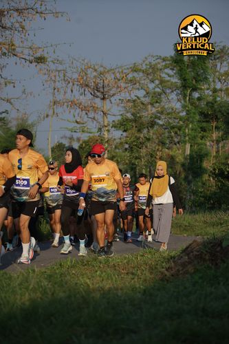 Race photo from Kelud Vertical Challenge 2024