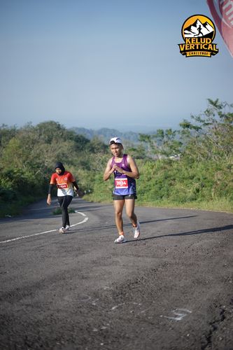 Race photo from Kelud Vertical Challenge 2024