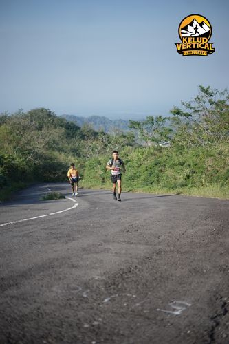 Race photo from Kelud Vertical Challenge 2024