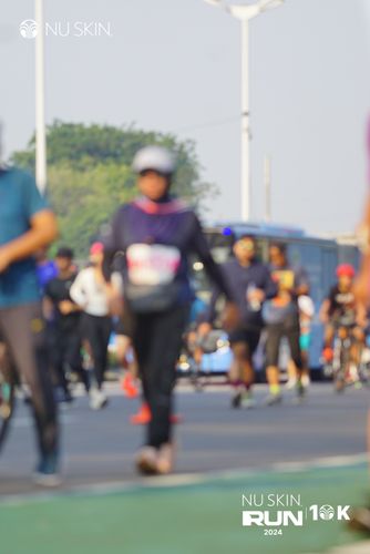 Race photo from Nu Skin Run 10K