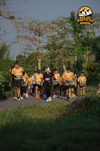 Race photo from Kelud Vertical Challenge 2024