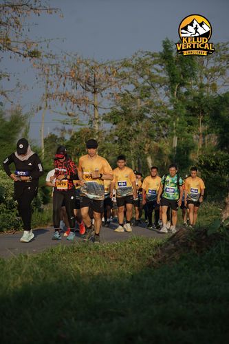 Race photo from Kelud Vertical Challenge 2024