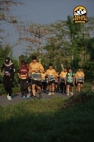 Race photo from Kelud Vertical Challenge 2024