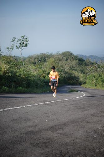 Race photo from Kelud Vertical Challenge 2024