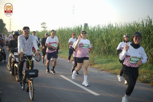 Race photo from Kediri Half Marathon 2024