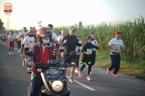 Race photo from Kediri Half Marathon 2024