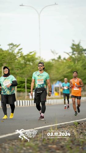 Race photo from Arutmin Borneo Run 2024