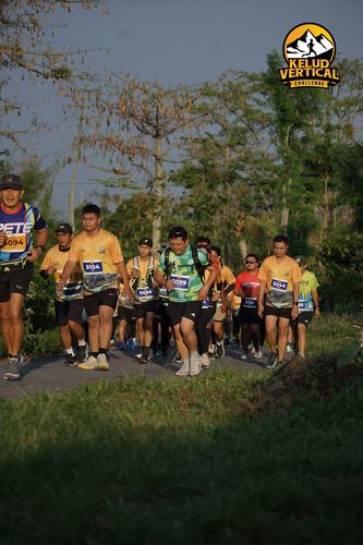 Race photo from Kelud Vertical Challenge 2024