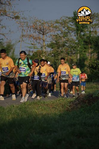 Race photo from Kelud Vertical Challenge 2024
