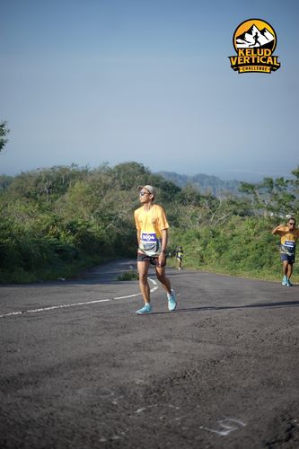 Race photo from Kelud Vertical Challenge 2024