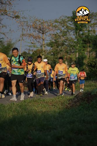 Race photo from Kelud Vertical Challenge 2024